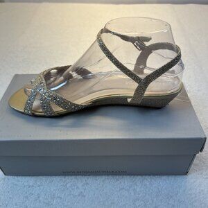 Benjamin Walk Touch Ups Flat Heel Dressy Sandals Champagne Women Size 7.5 New